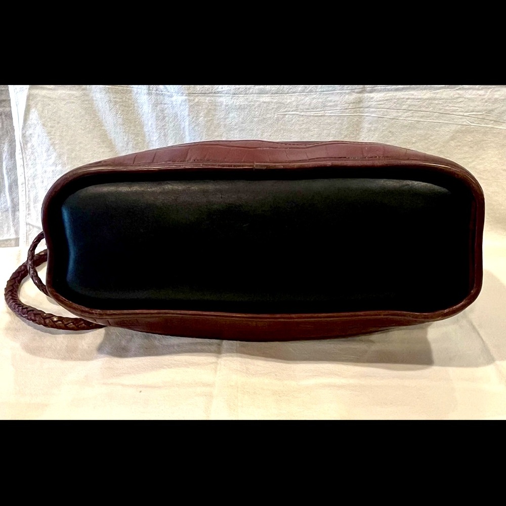 A Beautiful Brighton Pebbled/Croc Embossed Leather Doctor's Bag Crossbody Body - Picture 7 of 11